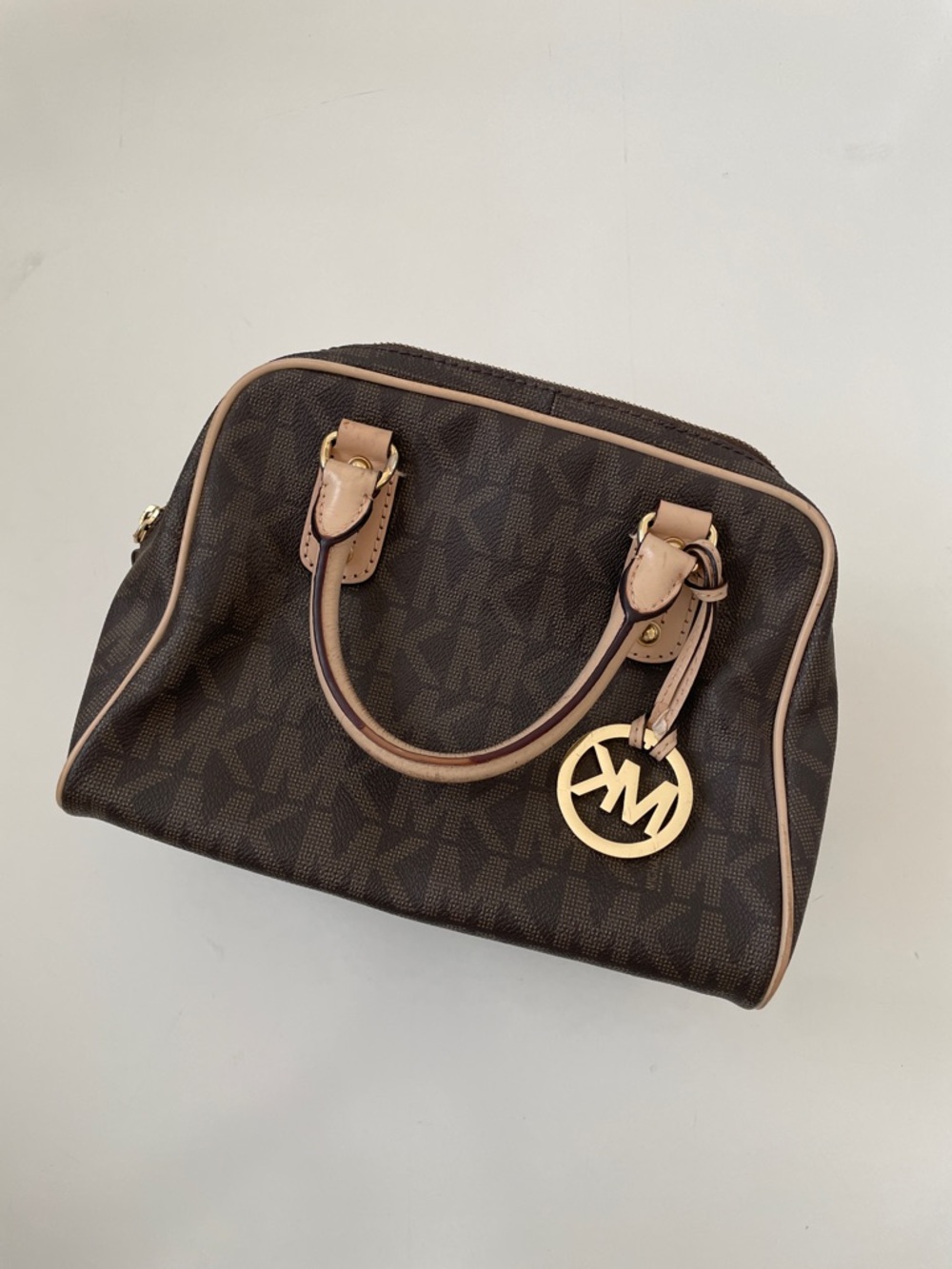 Michael Kors Grayson Barrel Leather Handbag in Brown